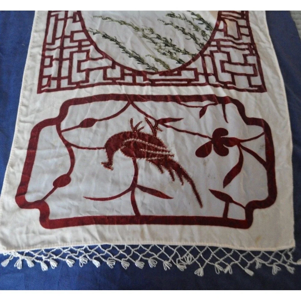 Unbranded geisha tapestry